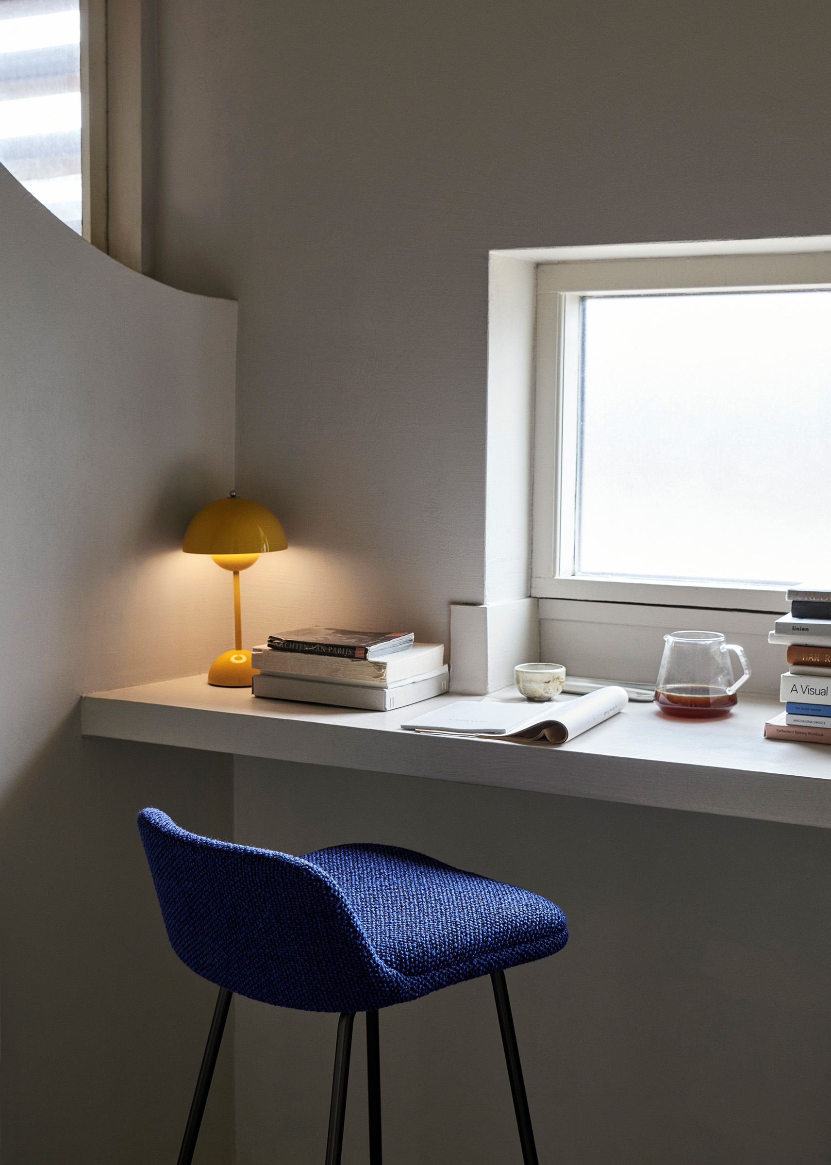 Flowerpot VP9 Portable Tischleuchte - Mustard