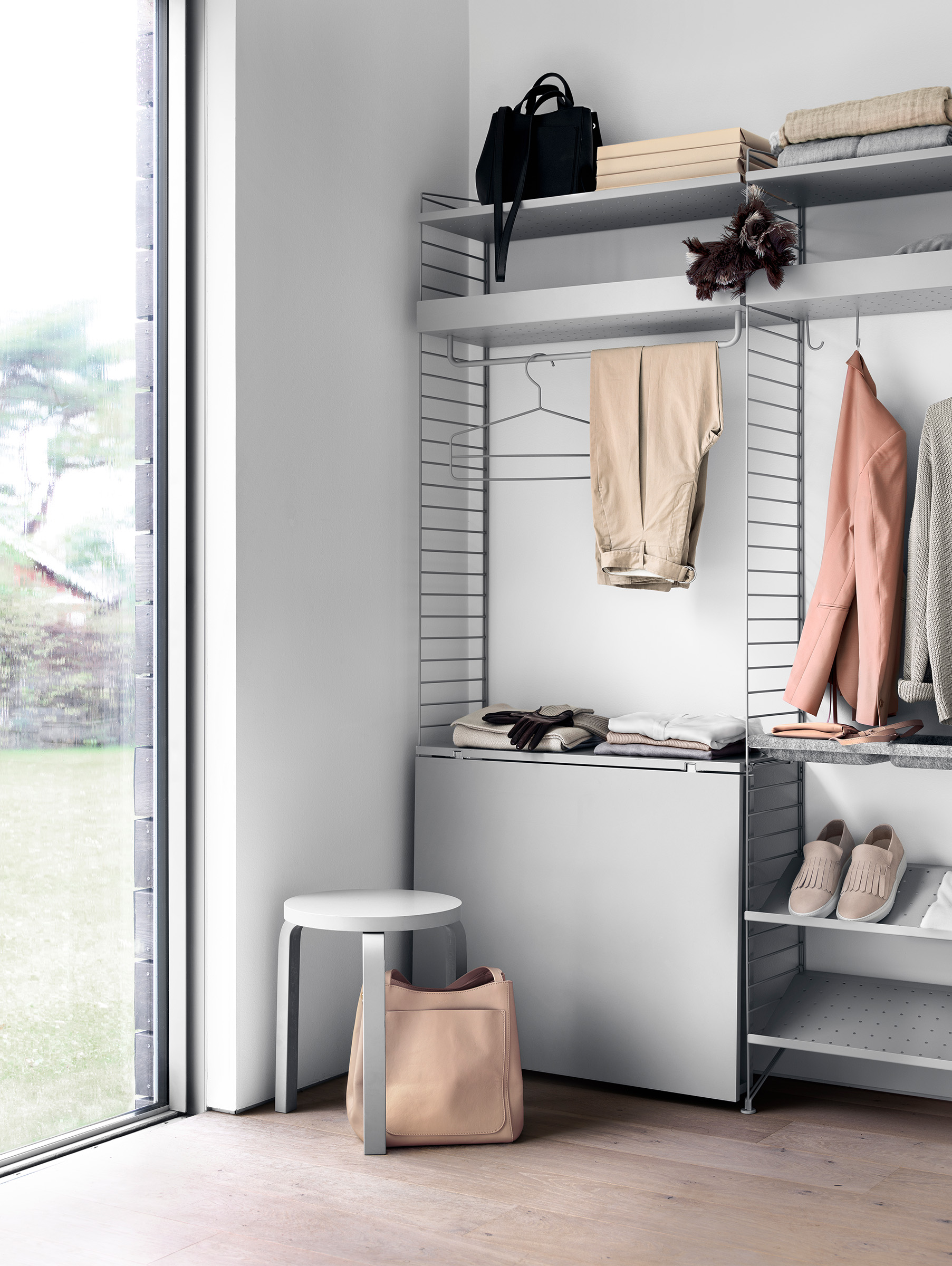 1er Metall Regalboden mit hoher Kante 78/7/30 Grau