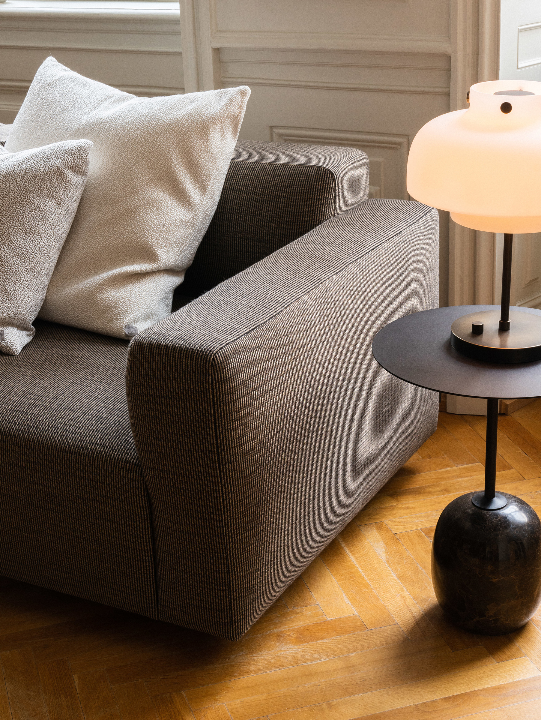 Lato Beistelltisch LN8 rund ø 40 cm Schwarz / Emparador Marmor