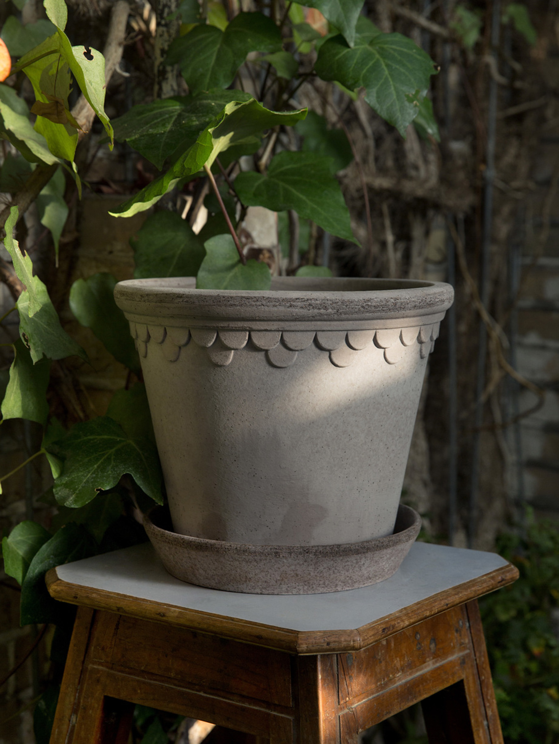 Københavner Pflanztopf Raw Ø25 cm - Grau