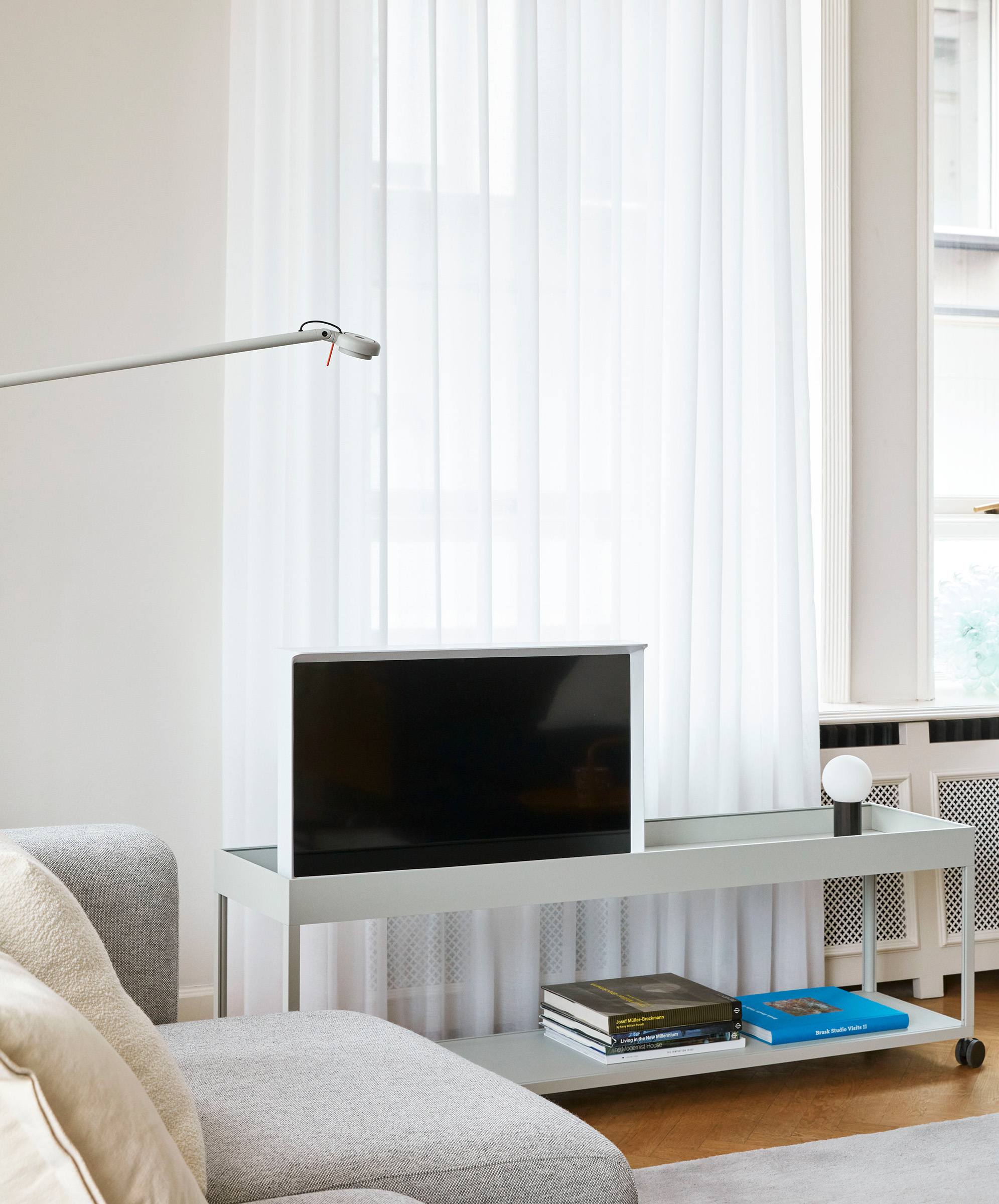 Turn On Tischleuchte Schwarz