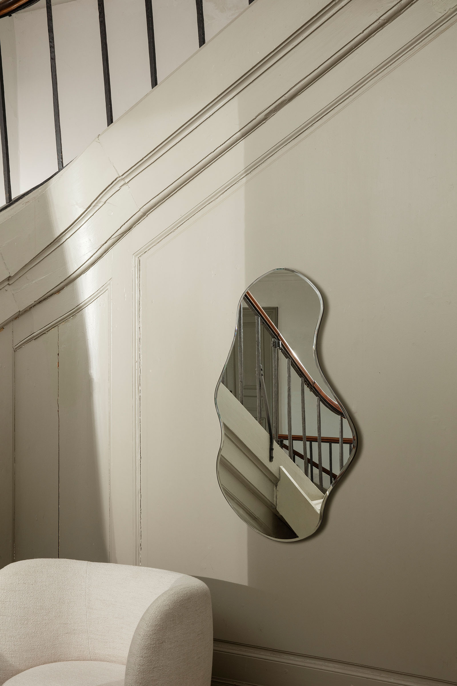 Pond Spiegel Large Dunkel verchromt