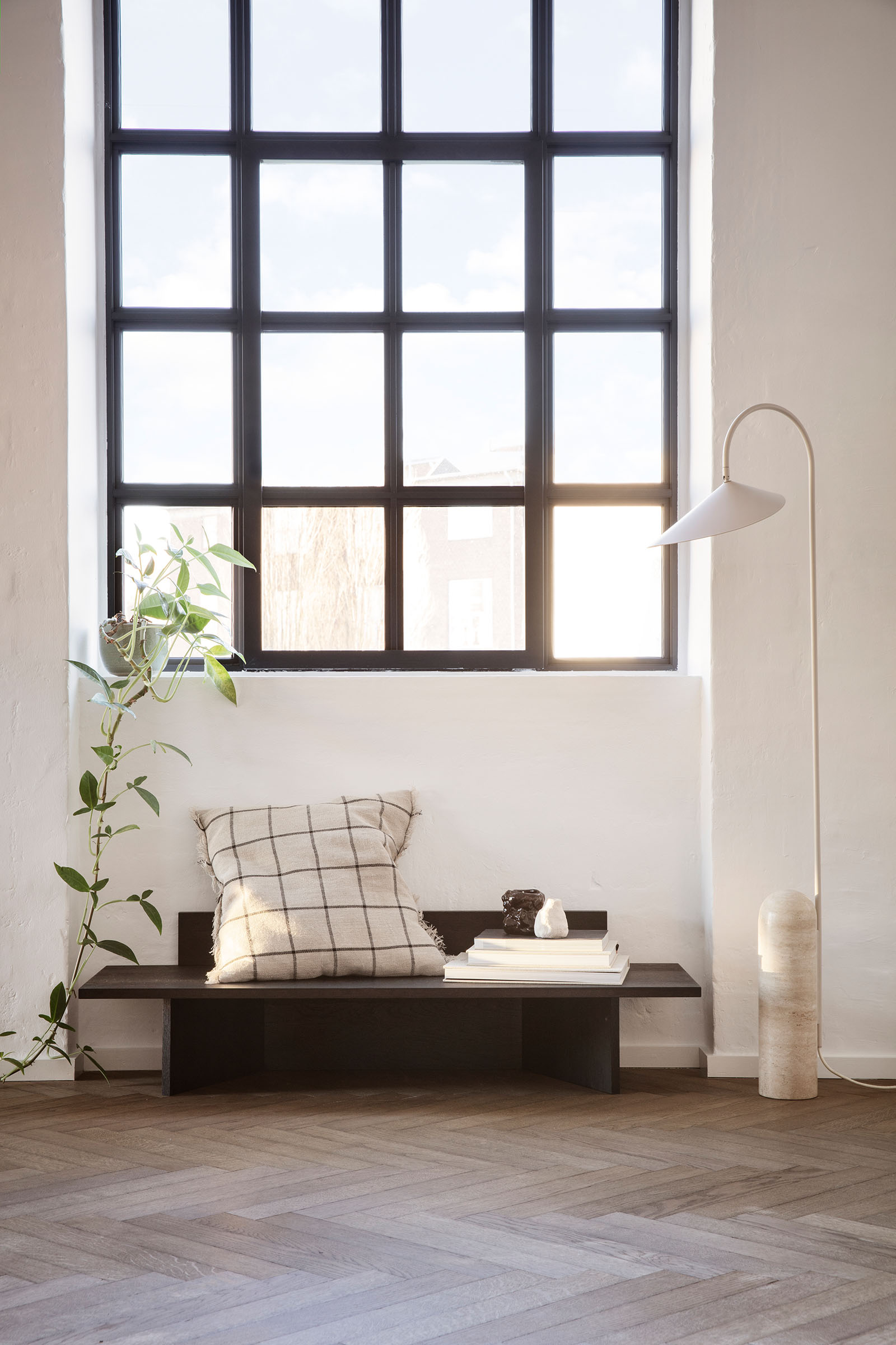 Arum Bodenleuchte Cashmere