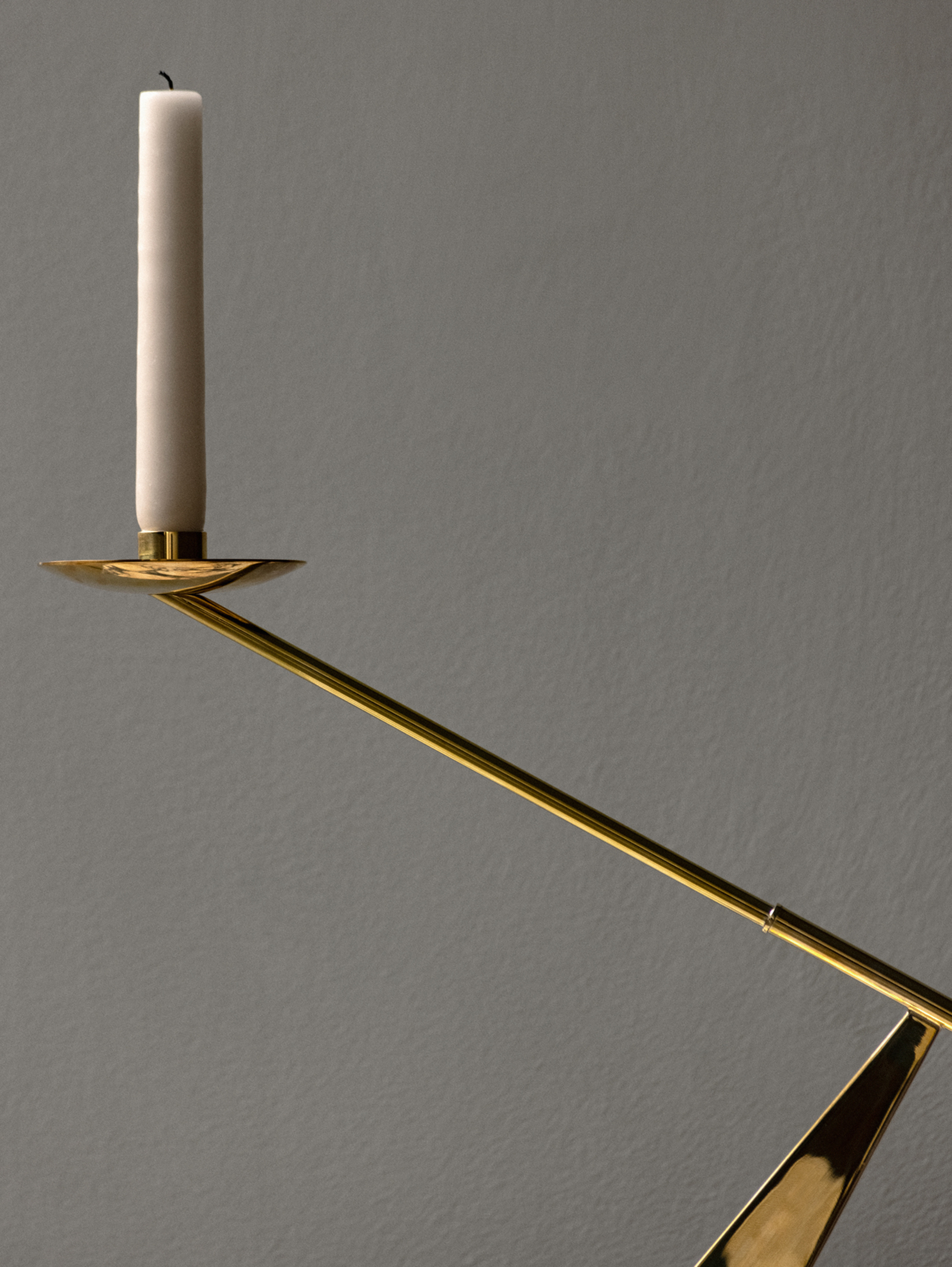 Interconnect Kerzenständer B70 cm - Poliertes Messing