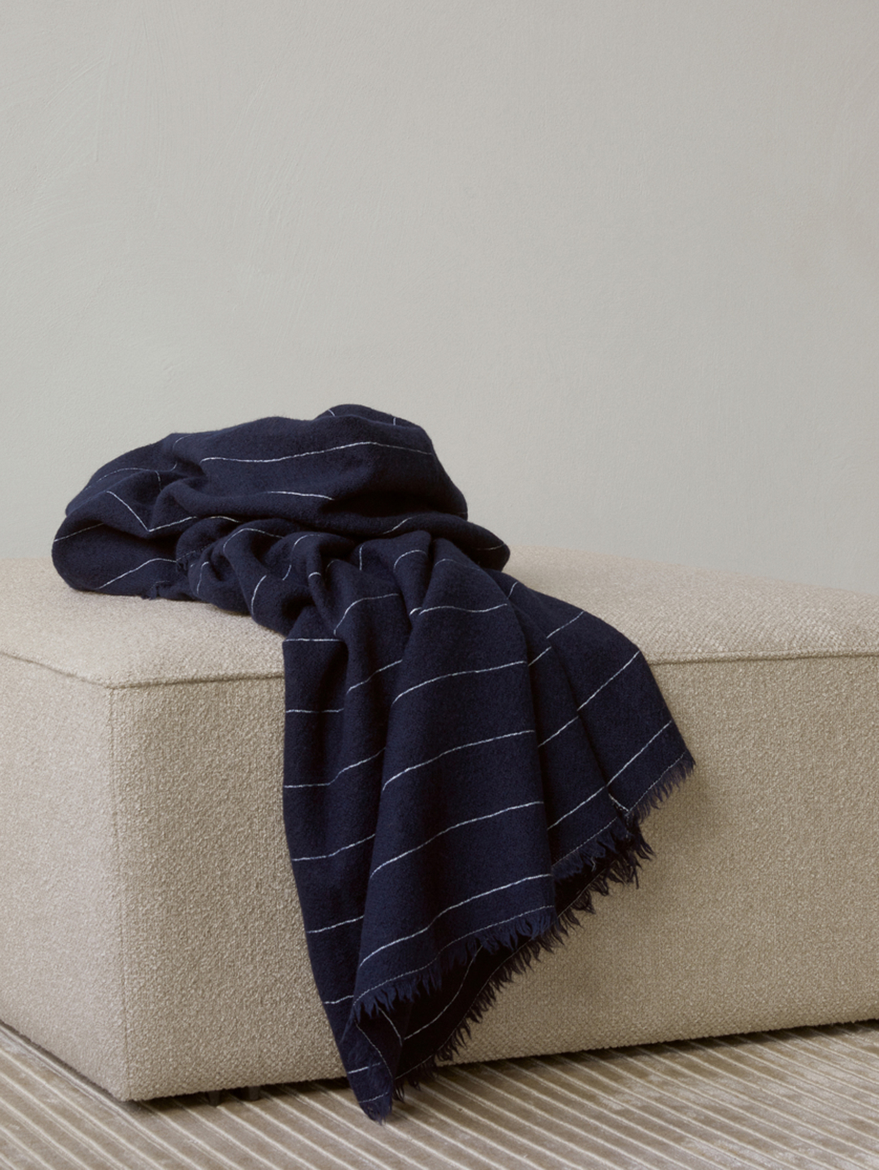 Battus Wolldecke 130x185 cm - Indigo