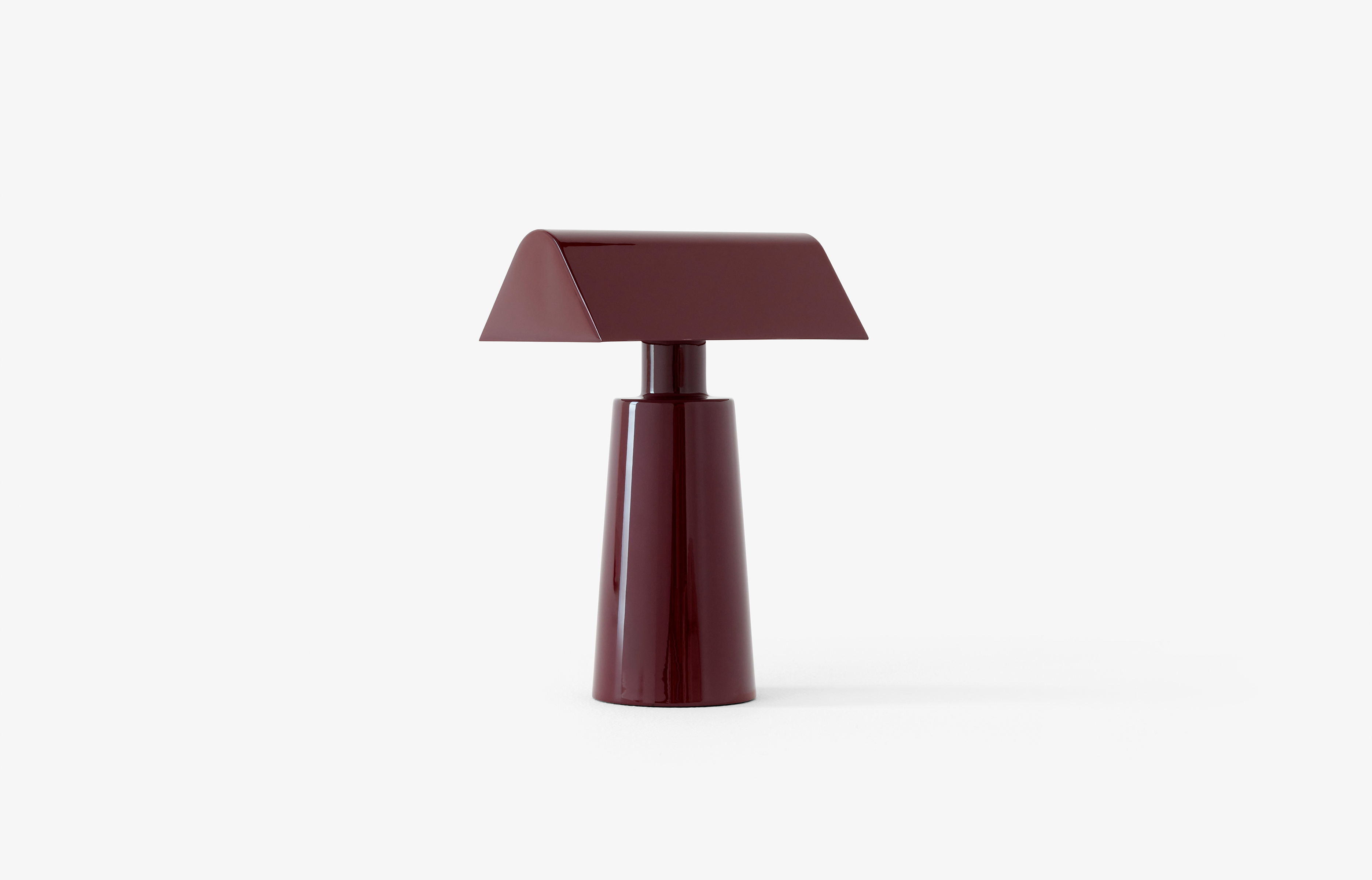 Caret MF1 Tragbare Akku Leuchte - Dark Burgundy