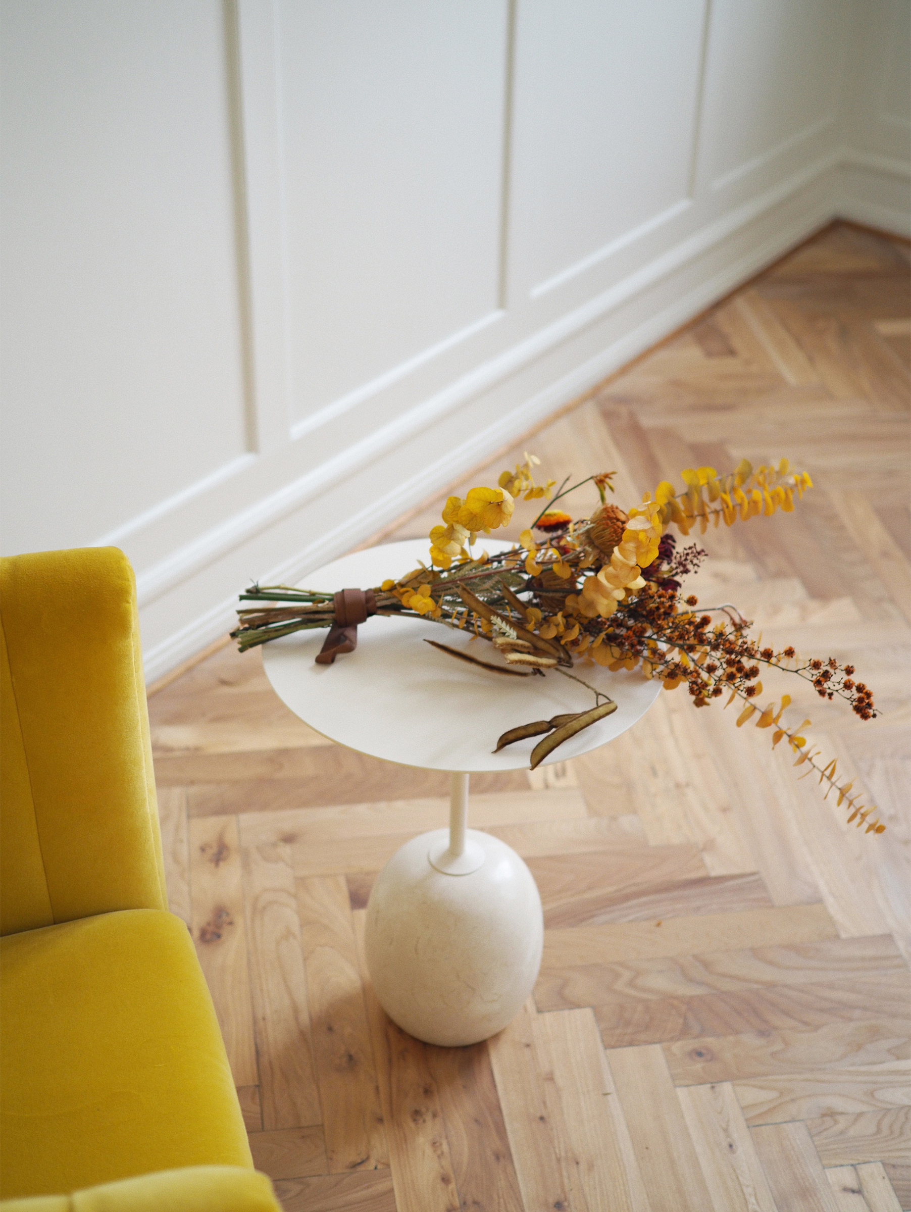 Lato Beistelltisch LN8 rund ø 40 cm Elfenbein weiß / Crema Diva Marmor