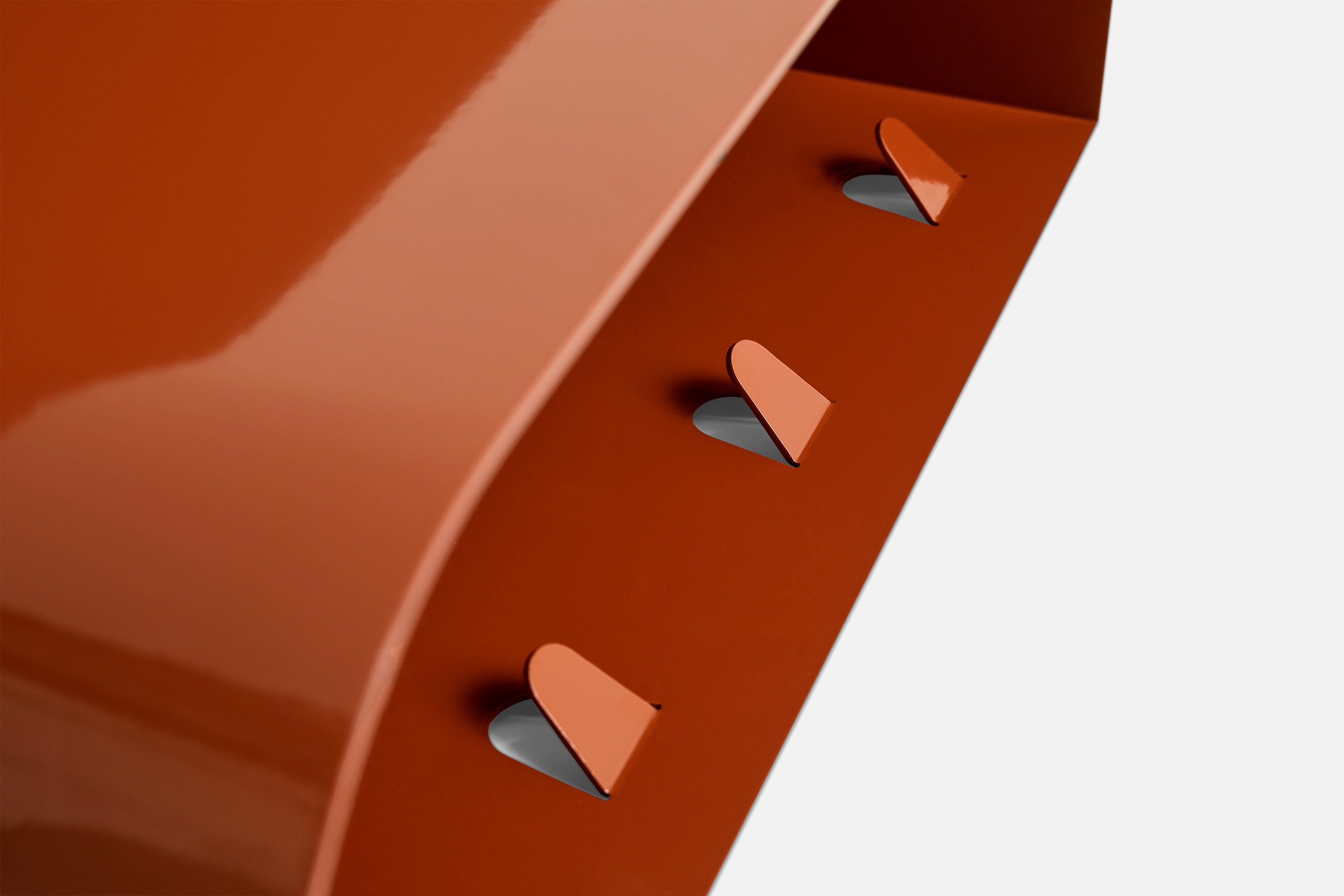 Korpus Regal Medium 4 Haken - Brick red