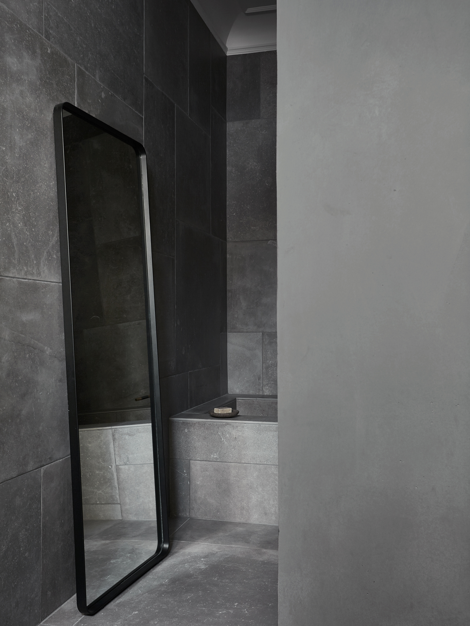 Norm Bodenspiegel - Schwarz