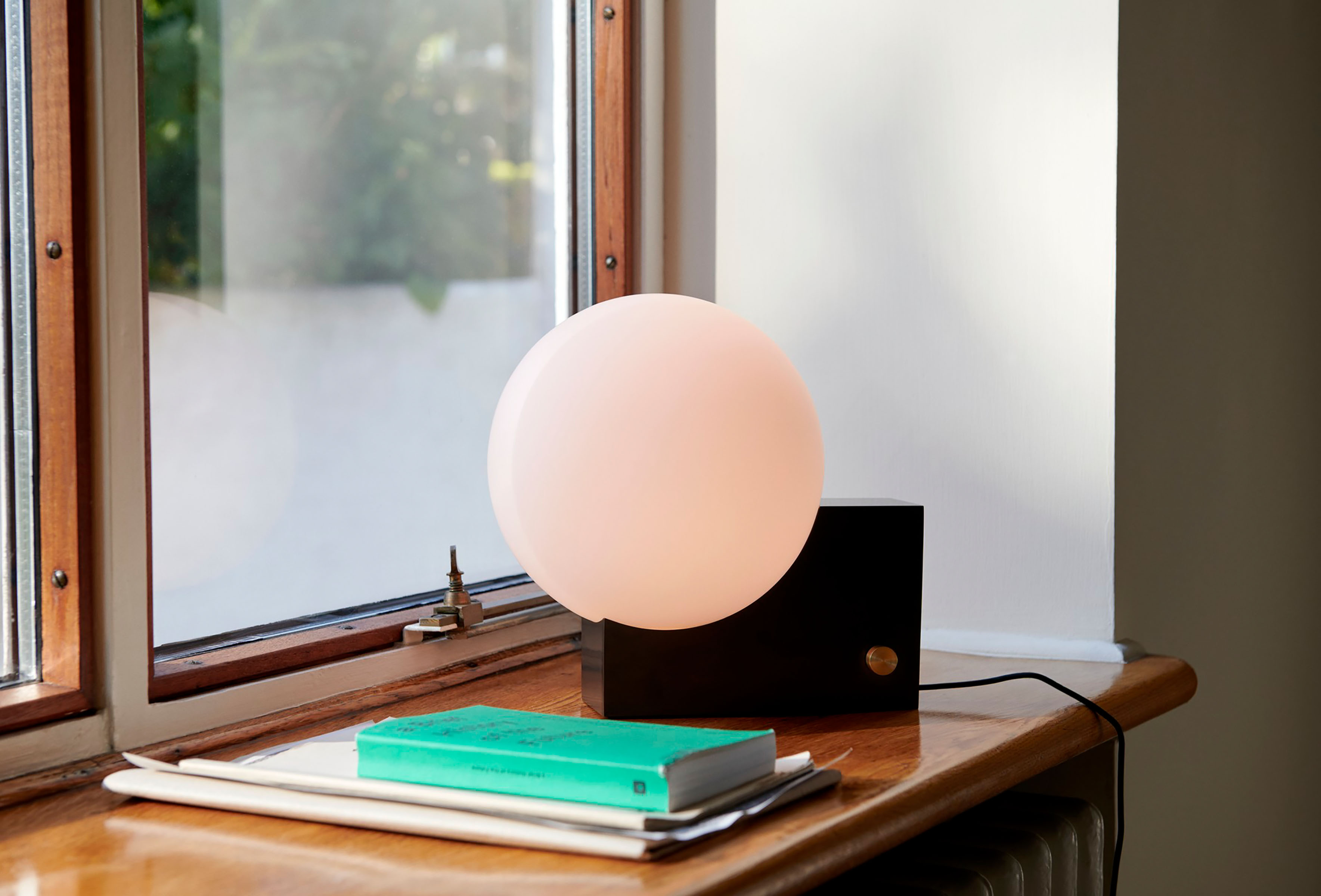 Journey Table/Wall Lamp SHY1, Black