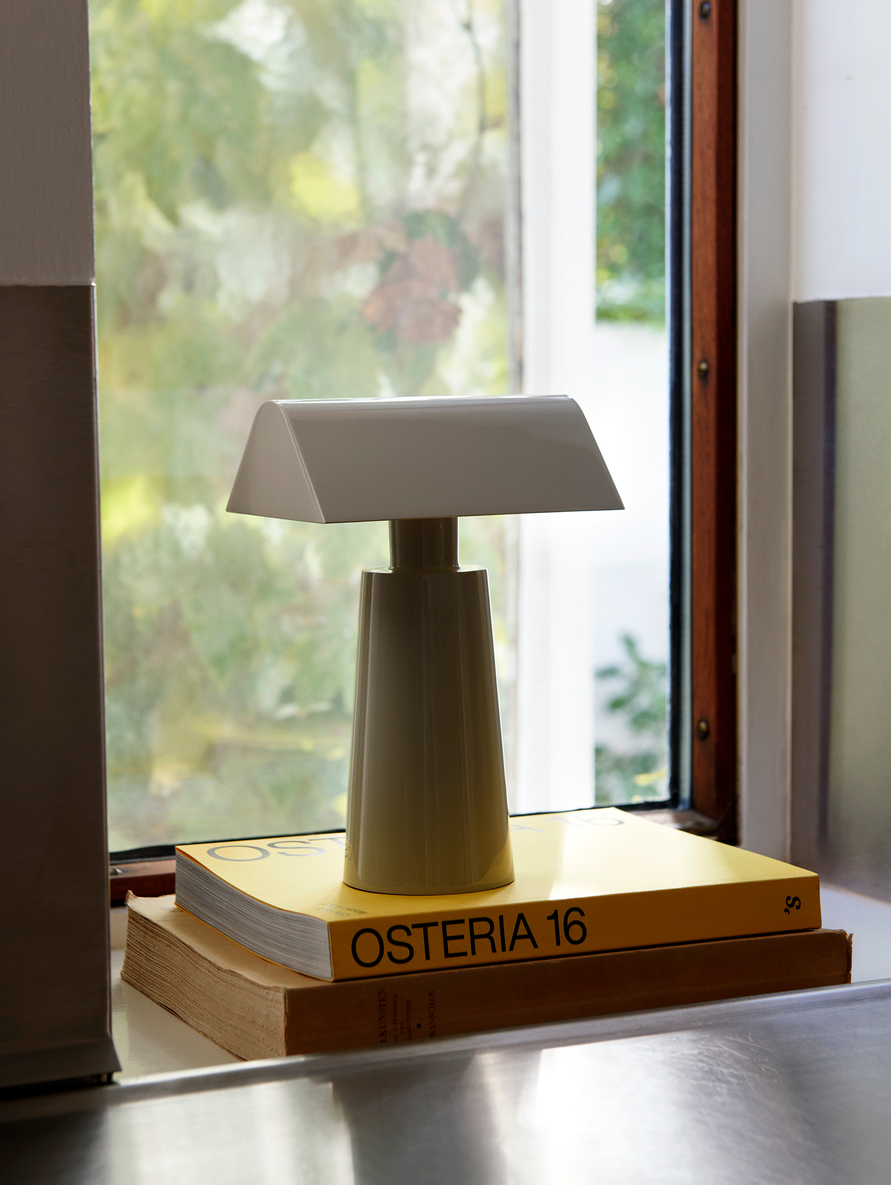 Caret MF1 Tragbare Akku Leuchte - Silk Grey